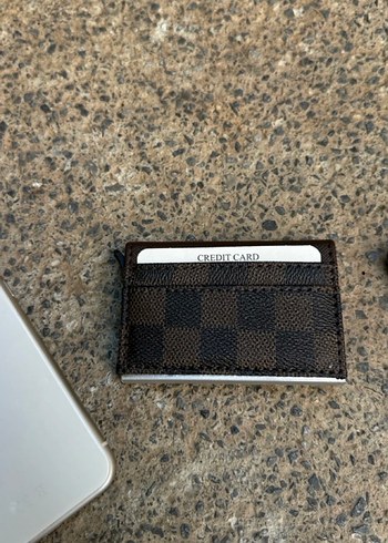 Louis Vuitton Damier İmza Şıklık ve İhtişam Kartlık. - Görsel 6