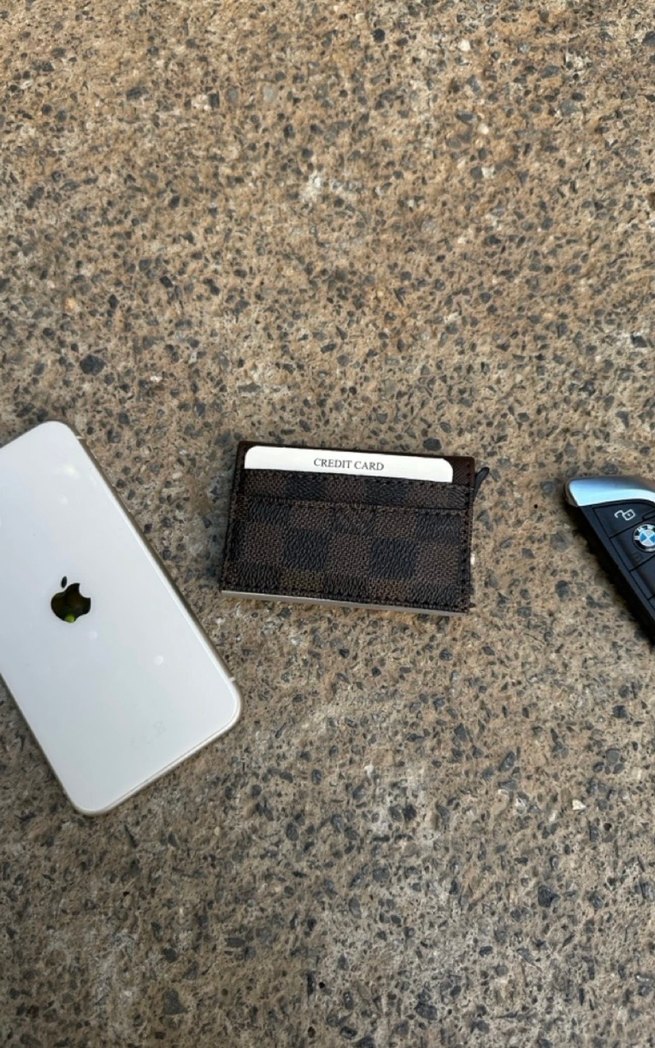 Louis Vuitton Damier İmza Şıklık ve İhtişam Kartlık. - Görsel 2