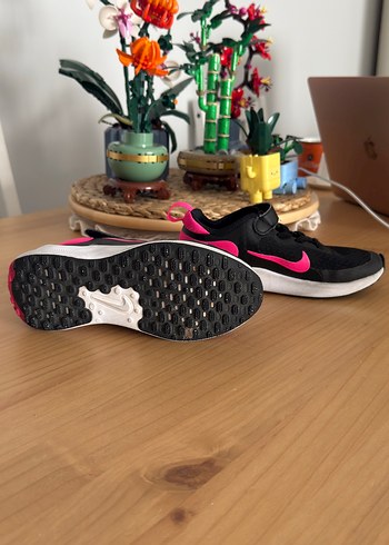 Kız Çocuk nike Siyah Spor Ayakkabı - Görsel 3