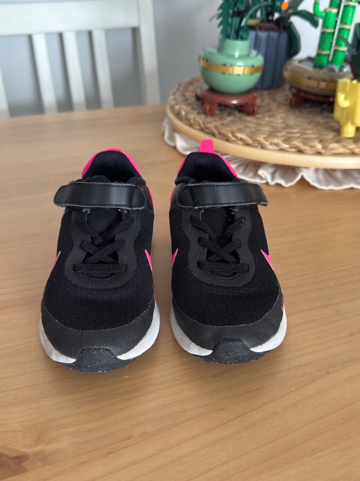 Kız Çocuk nike Siyah Spor Ayakkabı - Görsel 5