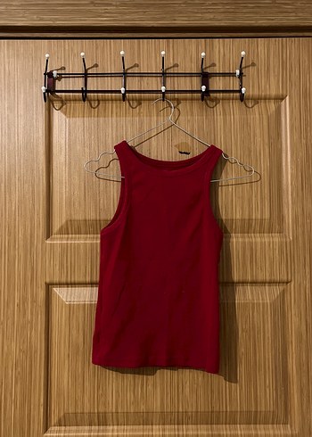 Kadın Kırmızı Kolsuz Dar Kesim Atlet - Görsel 2