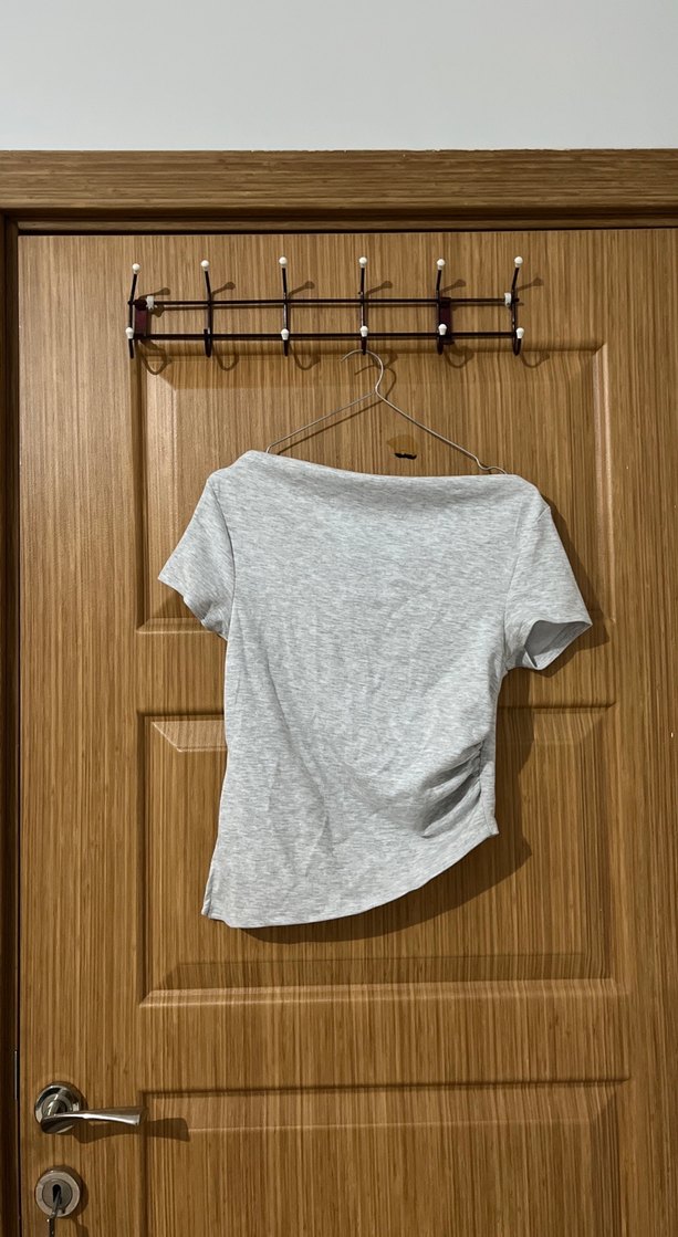 Gri Kısa Kollu Keten Kadın Bluz - Görsel 2