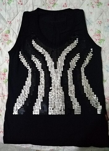 Pul Detaylı Şık Bluz 