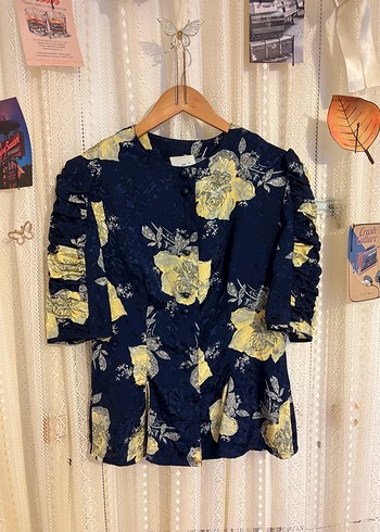 Sarı Çiçek Desenli Vintage Kadın Bluz - Görsel 2