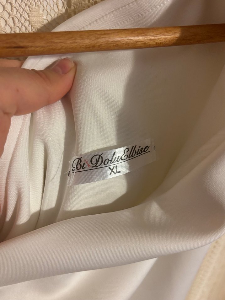 Kaliteli Kumaş Beyaz Straplez Midi Pamuklu Elbise - Görsel 3