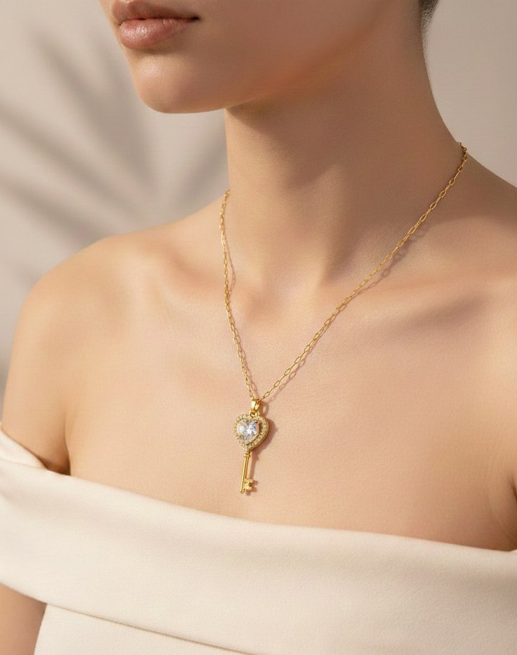 Altın Renkli Anahtar Kolye - Görsel 4