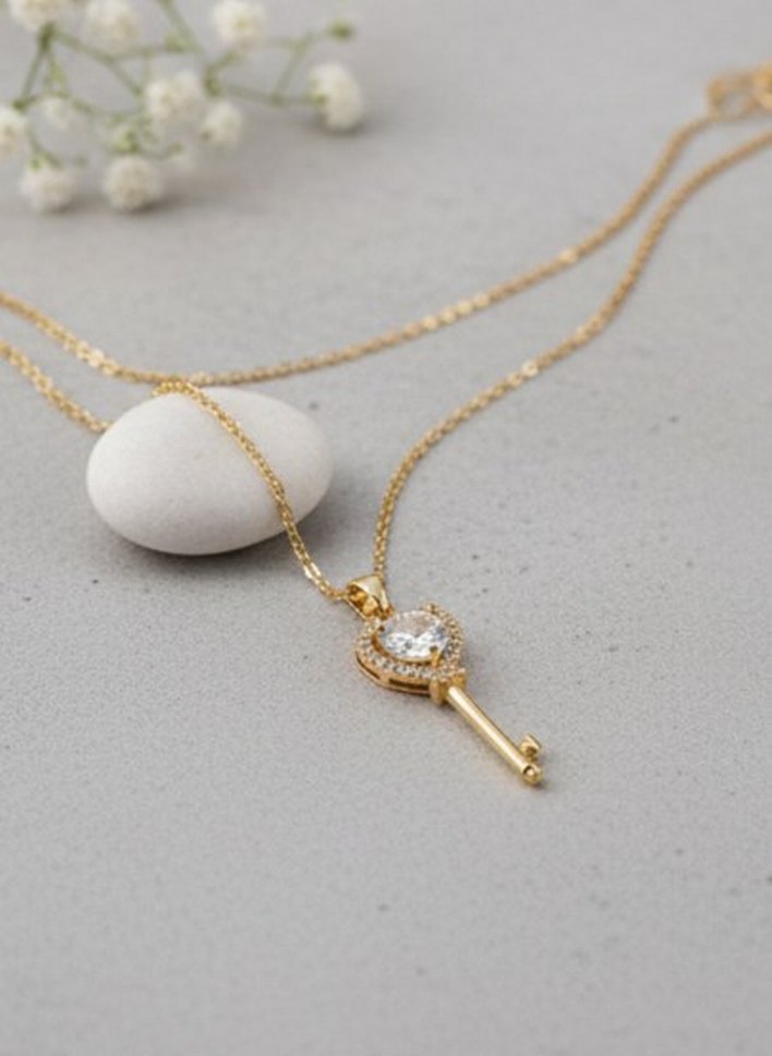 Altın Renkli Anahtar Kolye - Görsel 2