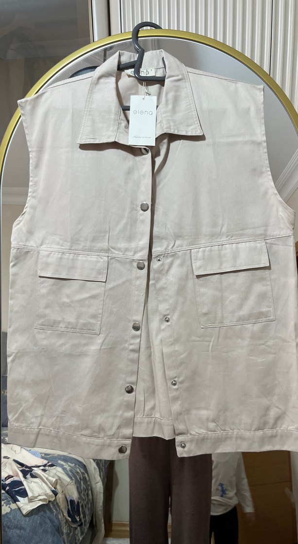 Bej Düğmeli Kolsuz Kadın Yelek - Görsel 2