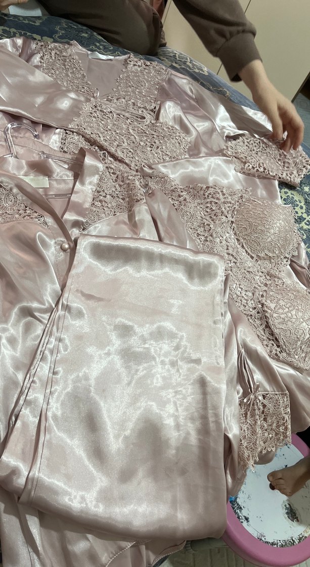 Bordo İşlemeli Mini Saten Gecelik - Görsel 3