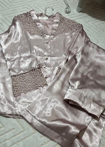 Bej Bohem Uzun Kollu Saten Pijama Takımı - Görsel 2