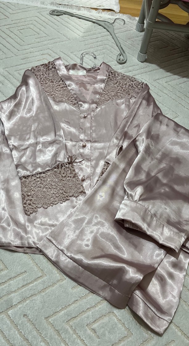 Bej Bohem Uzun Kollu Saten Pijama Takımı - Görsel 2