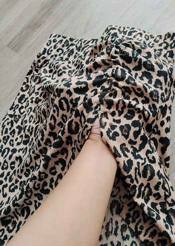 Leopar Desenli Kemerli Sokak Stili Kedi Kıyafeti - Görsel 2