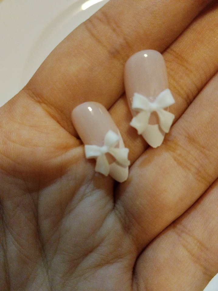 Beyaz Pastel Tırnak Süslemeleri - Görsel 4