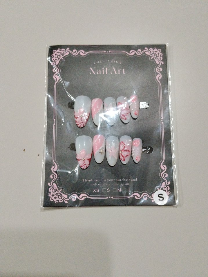 Pastel Pembe Çiçekli Tırnak Süsleri - Görsel 2