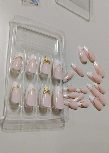 Pastel Beyaz Tırnak Süslemeleri - Görsel 4