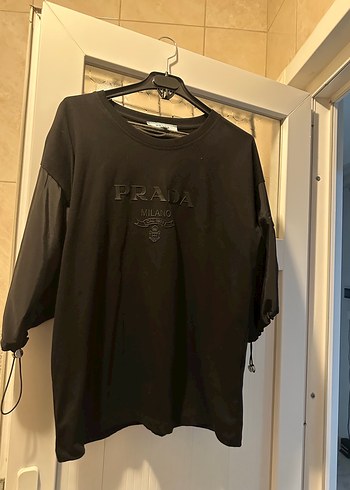 Prada Siyah Uzun Kollu Salaş Kadın Tişört - Görsel 2