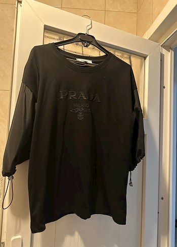 Prada m