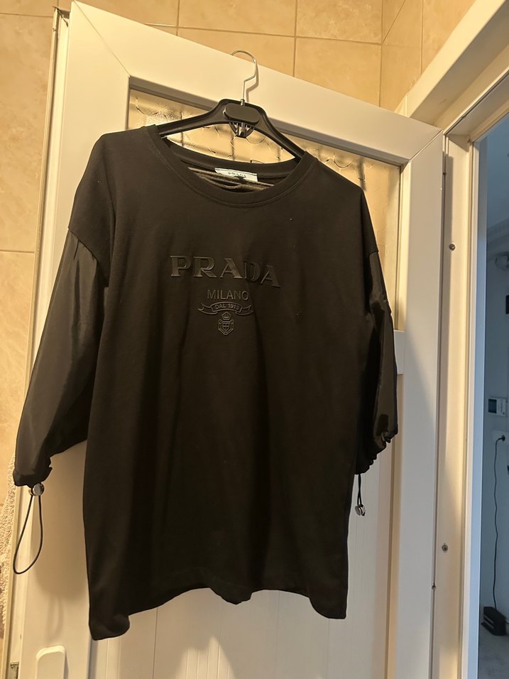 Prada Siyah Uzun Kollu Salaş Kadın Tişört - Görsel 2