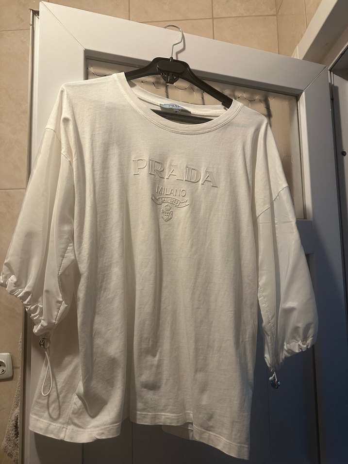 Beyaz Prada Baskılı Salaş Tişört - Görsel 2