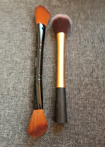 Çift Uçlu ve Yumuşak Kıllı Makyaj Fırçaları 2 li - Görsel 3