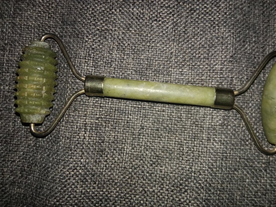 Yeşim Taşı Yüz Masaj Aleti - Görsel 4