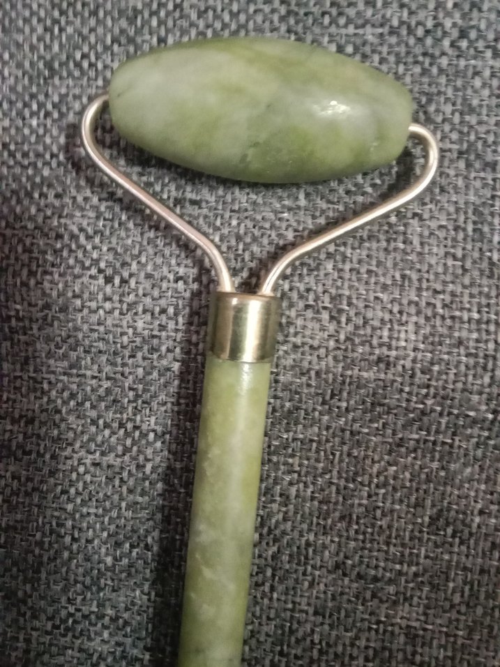 Yeşim Taşı Yüz Masaj Aleti - Görsel 3