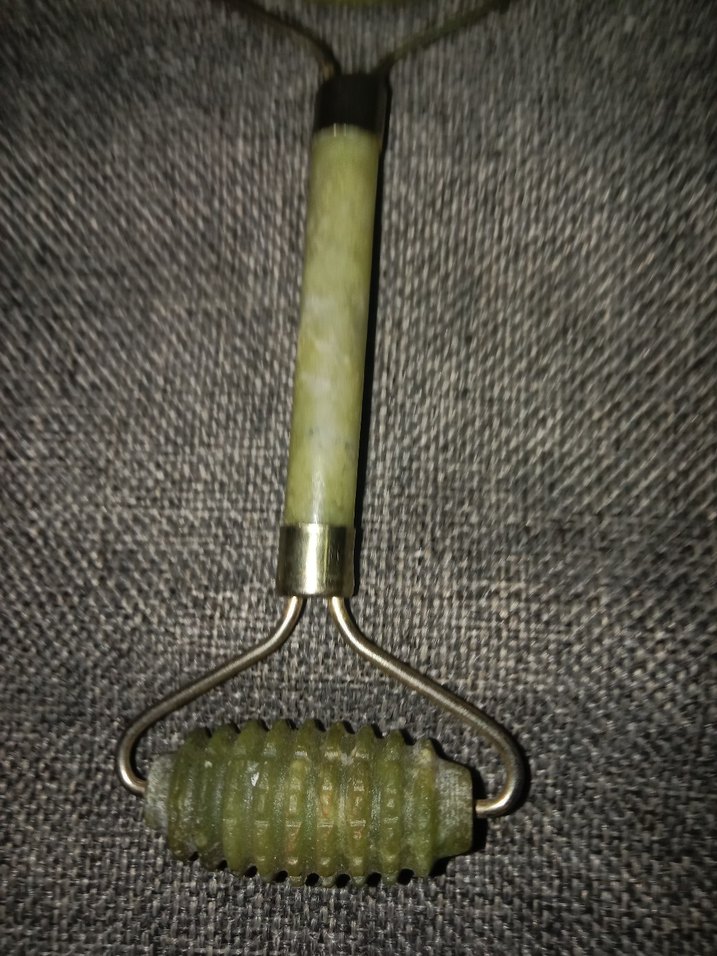 Yeşim Taşı Yüz Masaj Aleti - Görsel 5