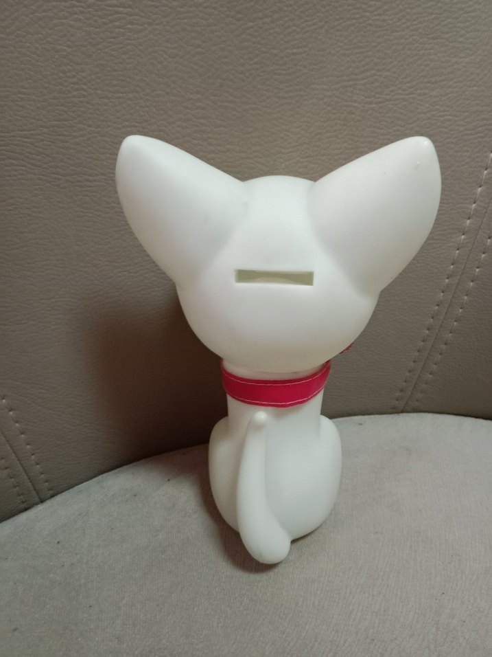 Beyaz Kedi Figürü Kırmızı Boyunluklu kumbara - Görsel 2