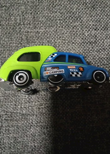 Renkli Oyuncak Araba - ICAMPING Yazılı