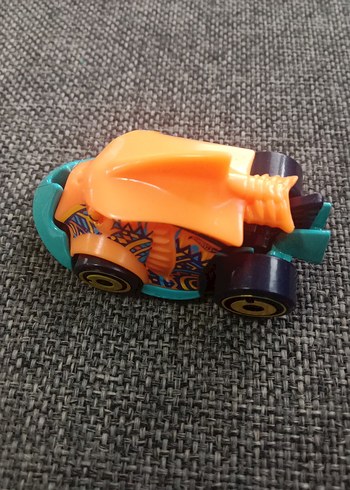 Renkli Oyuncak Araba - Görsel 3