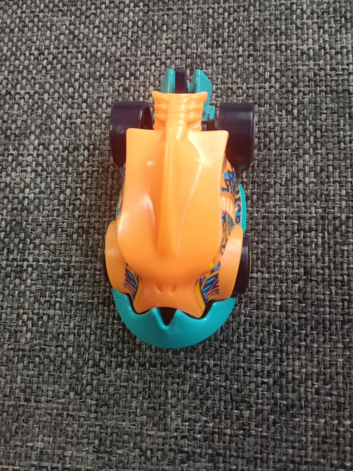 Renkli Oyuncak Araba - Görsel 4