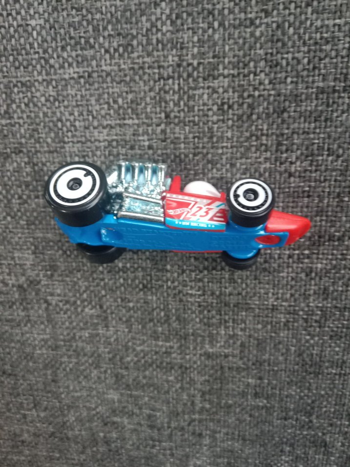 Renkli Mavi Oyuncak Araba - Görsel 5