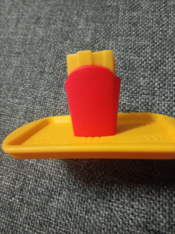 Çocuklar için Sarı McDonald's Çatal-Bıçak Seti - Görsel 3