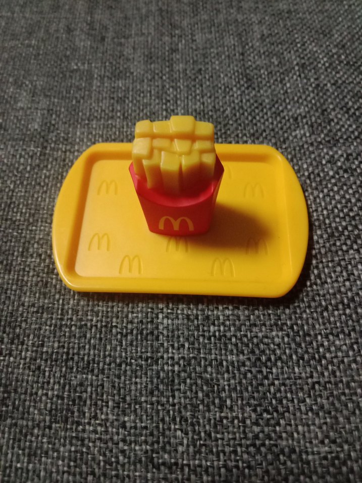 Çocuklar için Sarı McDonald's Çatal-Bıçak Seti - Görsel 5