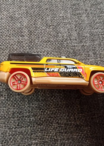 Sarı Renkli Oyuncak Araba Lifeguard Desenli