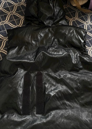 Siyah Deri Yüksek Yakalı Kadın Yelek - Görsel 3