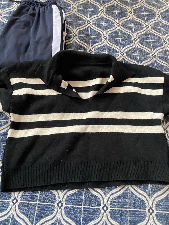 Çizgili Siyah Pamuklu Örgü Kadın Kazak - Görsel 2