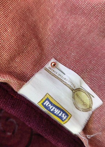 Bordo İşlemeli Yatak Örtüsü istikbal marka - Görsel 3