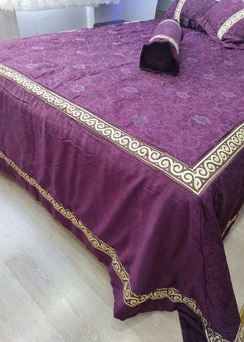 Bordo İşlemeli Yatak Örtüsü istikbal marka - Görsel 2