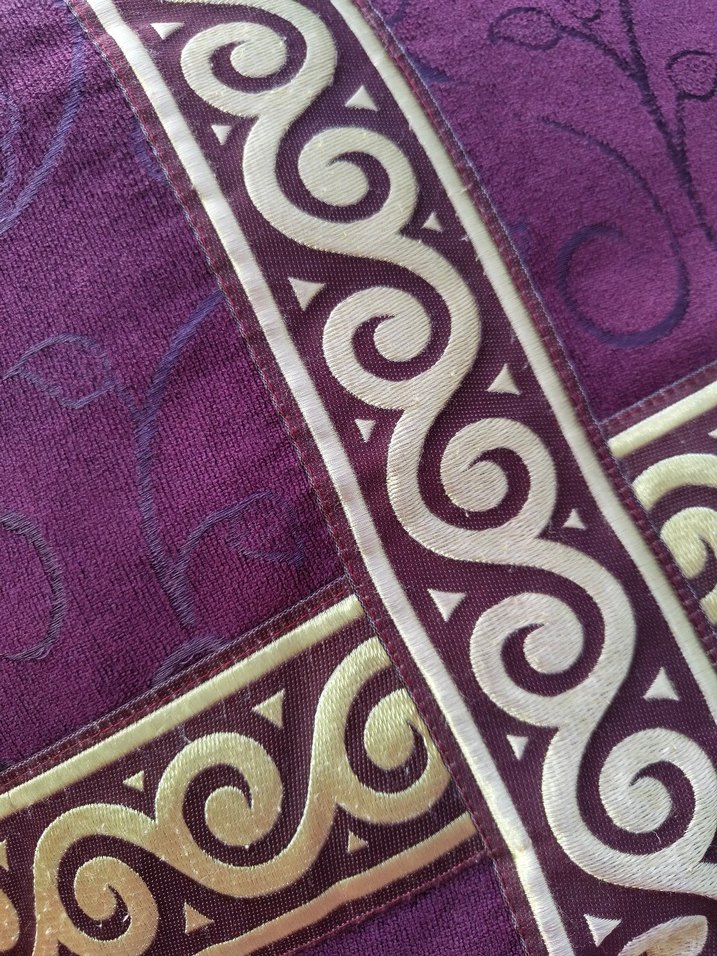 Bordo İşlemeli Yatak Örtüsü istikbal marka - Görsel 5