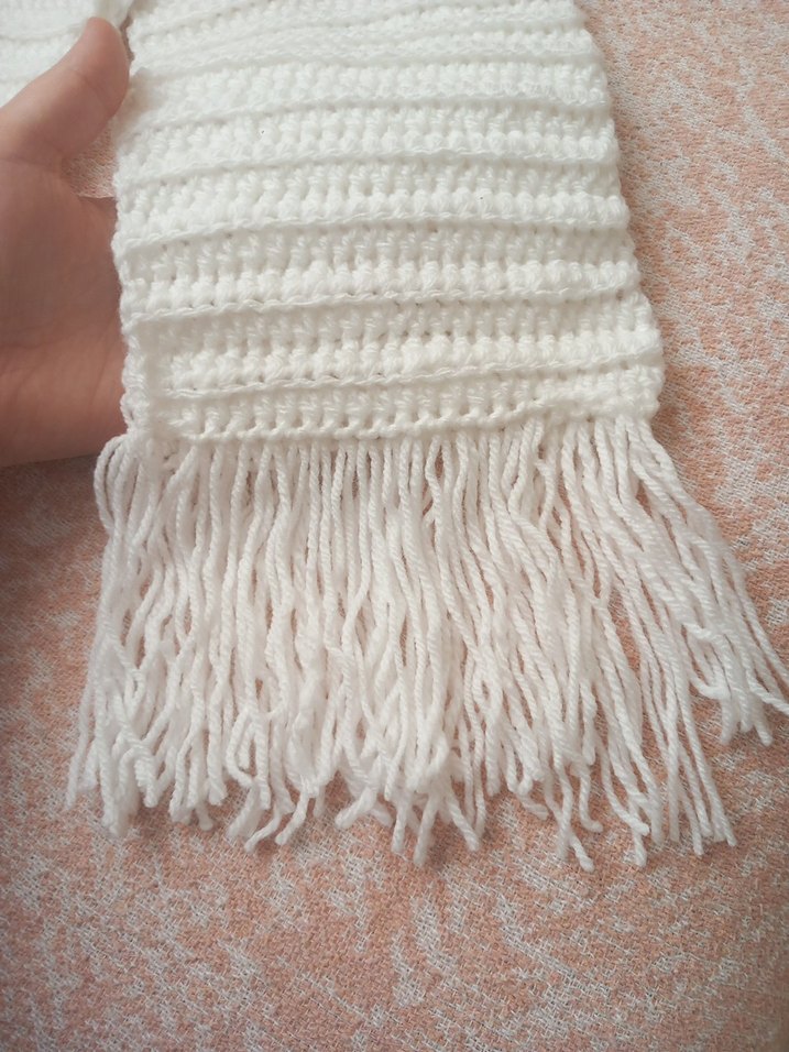 Beyaz Örgü Kadın atkı - Görsel 3