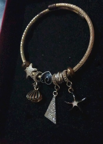 Altın Renk Püsküllü Bohem Bileklik - Görsel 3