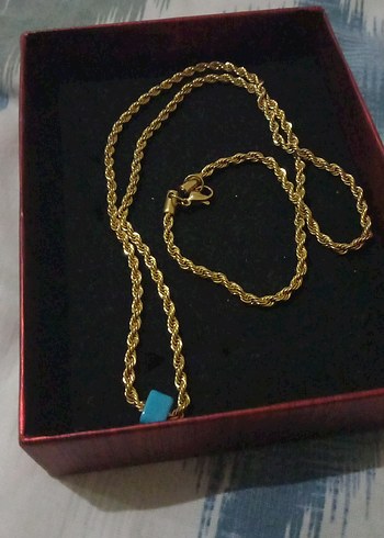 Uzun Zincir Detaylı Altın Rengi Kadın Kolye - Görsel 3