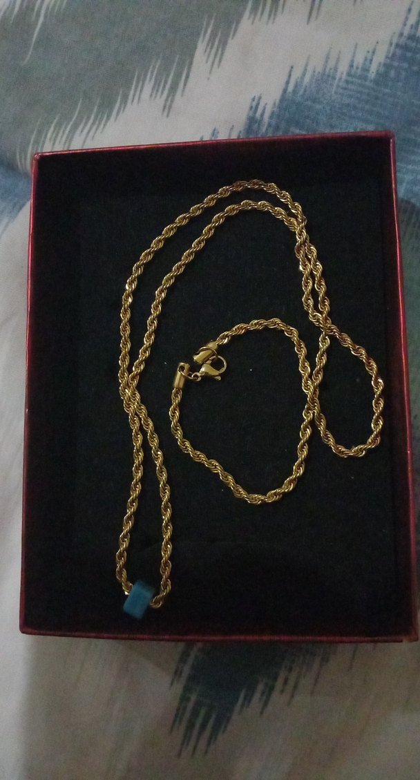 Uzun Zincir Detaylı Altın Rengi Kadın Kolye - Görsel 2