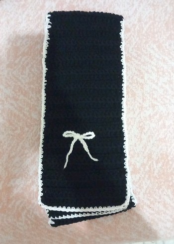 Siyah Beyaz Kenarlı Örgü Kadın Atkı - Görsel 2