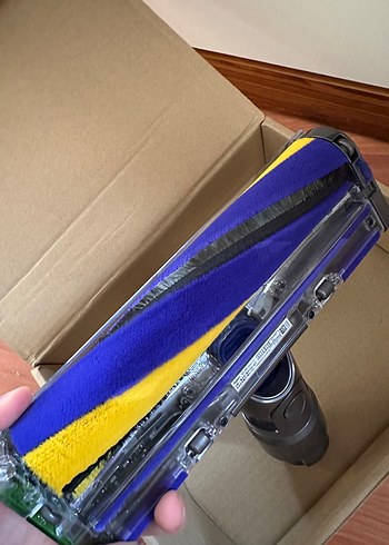 Renkli Sarı Dyson Elektrikli Süpürge Başlığı - Görsel 2