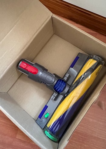 Sarı Renkli Dyson Elektrikli Süpürge Başlığı - Görsel 3