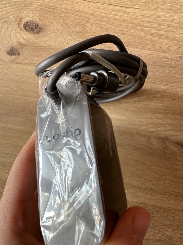 Dyson v15 şarj cihazı hiç kullanılmadı - Görsel 3