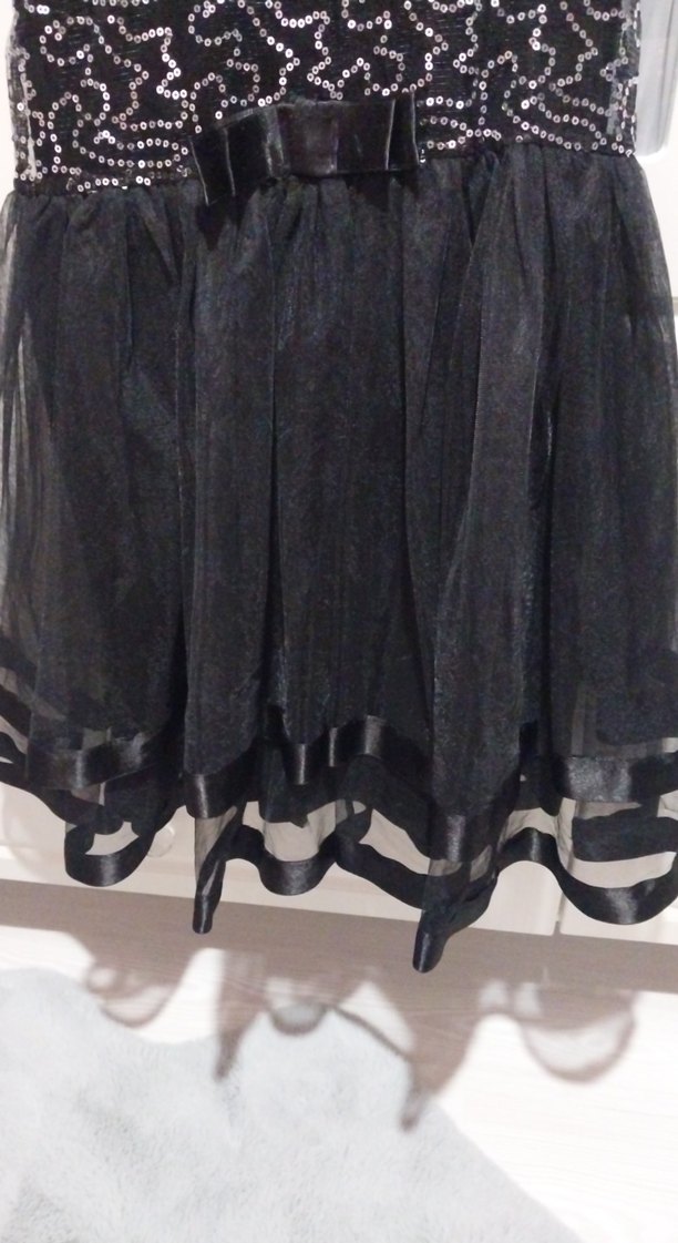 Kız Çocuk Siyah Nakışlı Fırfırlı Elbise - Görsel 3