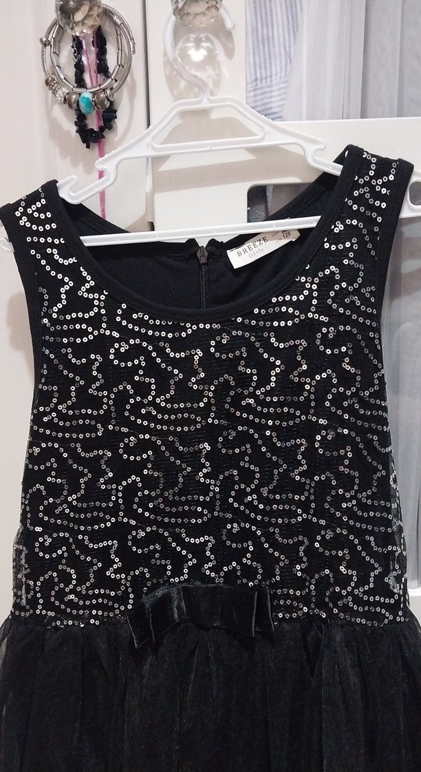 Kız Çocuk Siyah Nakışlı Fırfırlı Elbise - Görsel 2